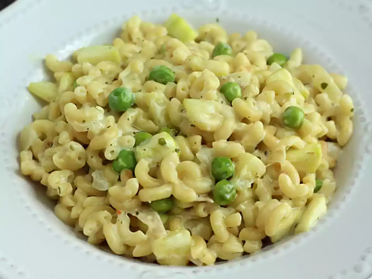 Pasta corta risottata con piselli, zucchine e philadelphia - foto 2
