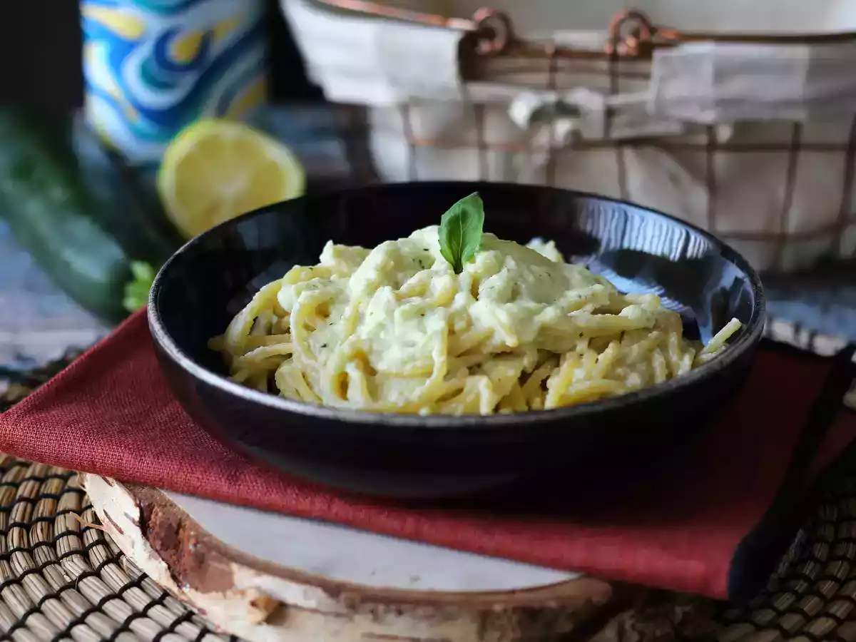 Pasta cremosa con zucchine e yogurt greco - foto 4
