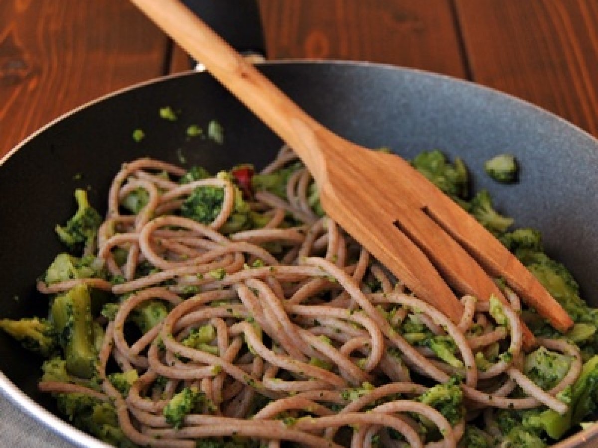 PASTA DI FARRO CON I BROCCOLI