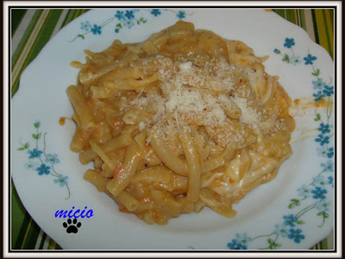 Pasta e patate con la provola