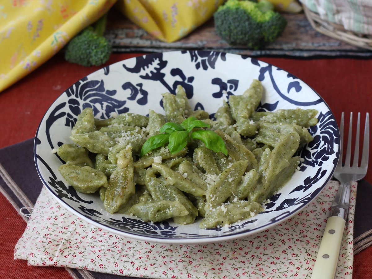 Pasta fresca con broccoli: perfetta per far mangiare le verdure ai bambini!