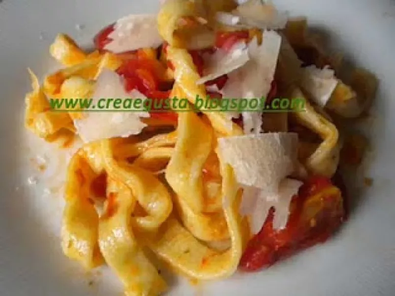 Pasta fresca con sugo di pomodori secchi e un tocco di piccante, foto 4