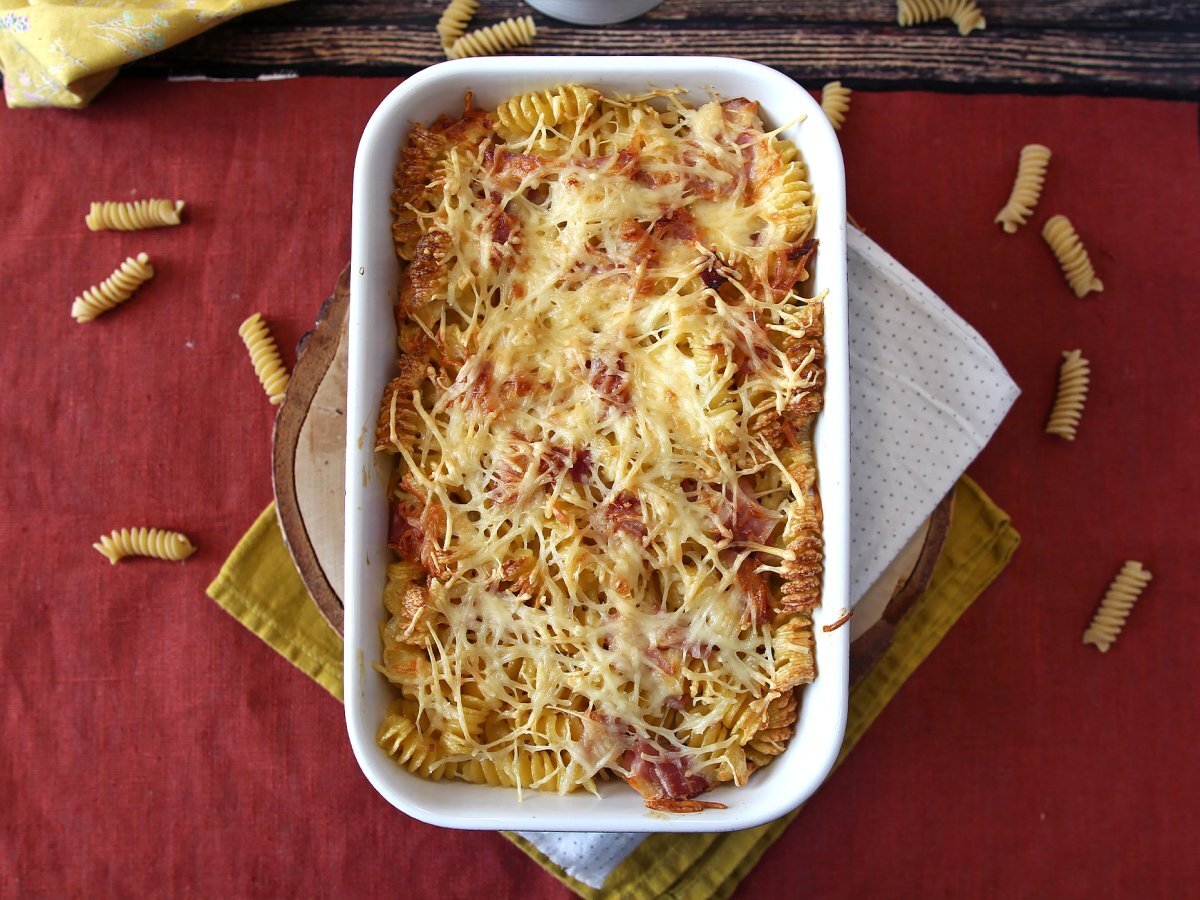 Pasta gratinata in friggitrice ad aria con prosciutto e formaggio: ricetta facile e veloce - foto 3