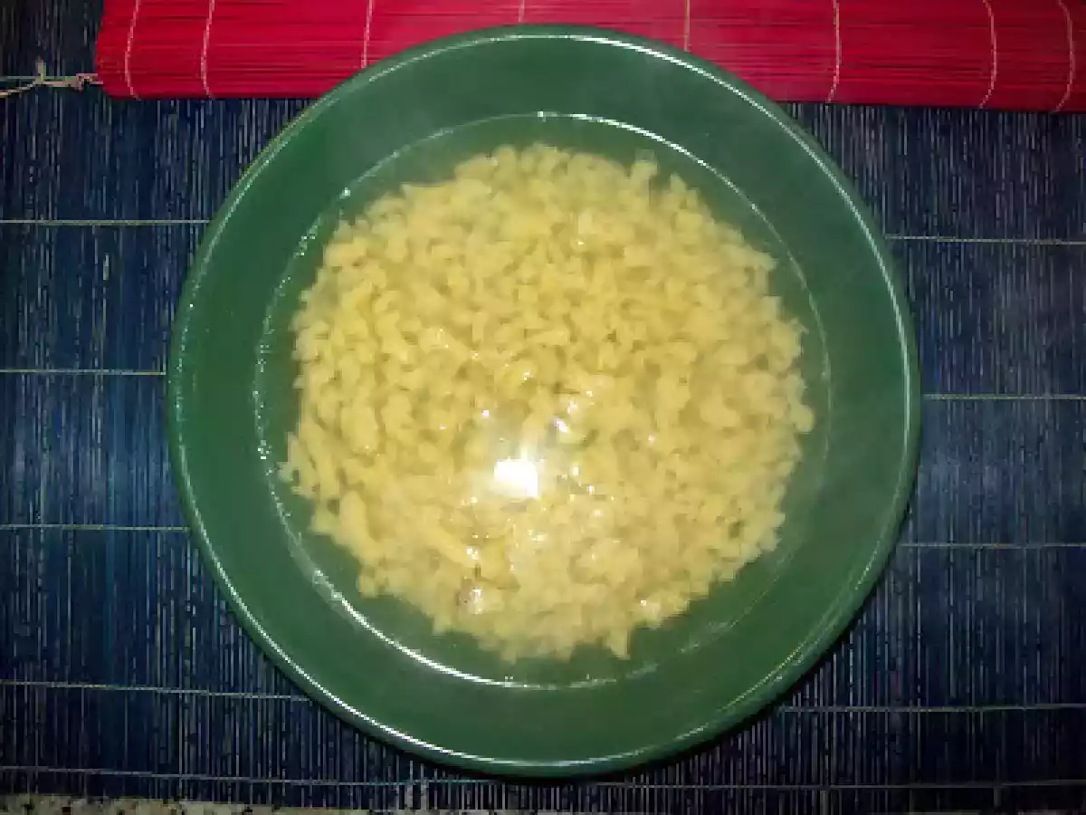 PASTA GRATTATA IN BRODO