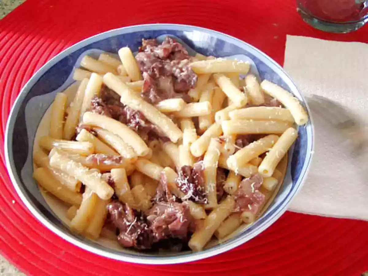 Pasta radicchio e provolone