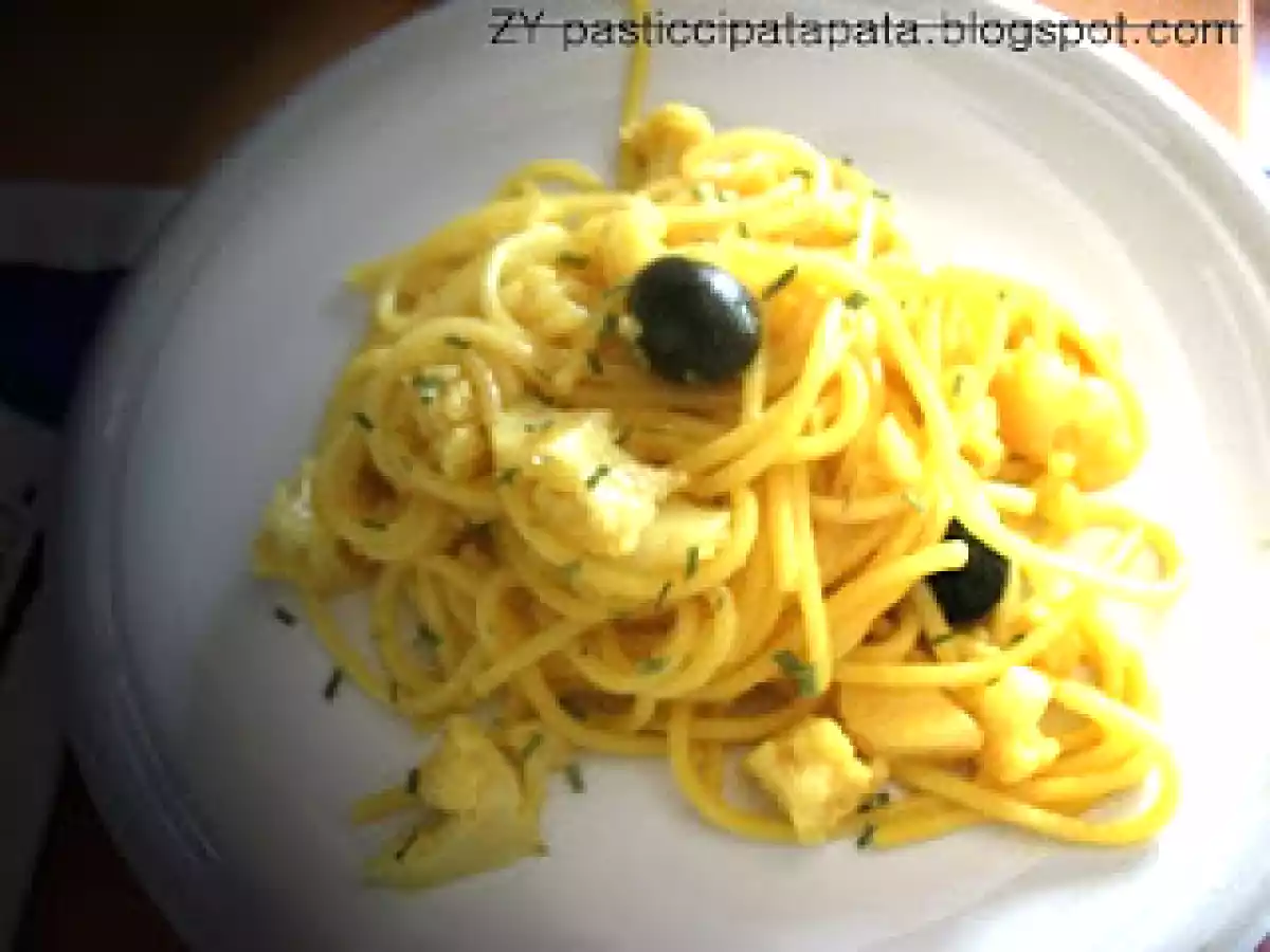 Pasta risottata alla curcuma con cavolfiore e olive nere - foto 2