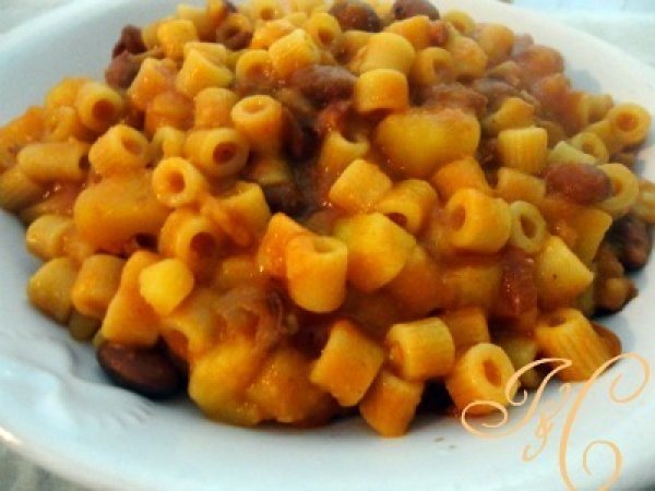 Pasta Salsiccia, Patate e Fagioli