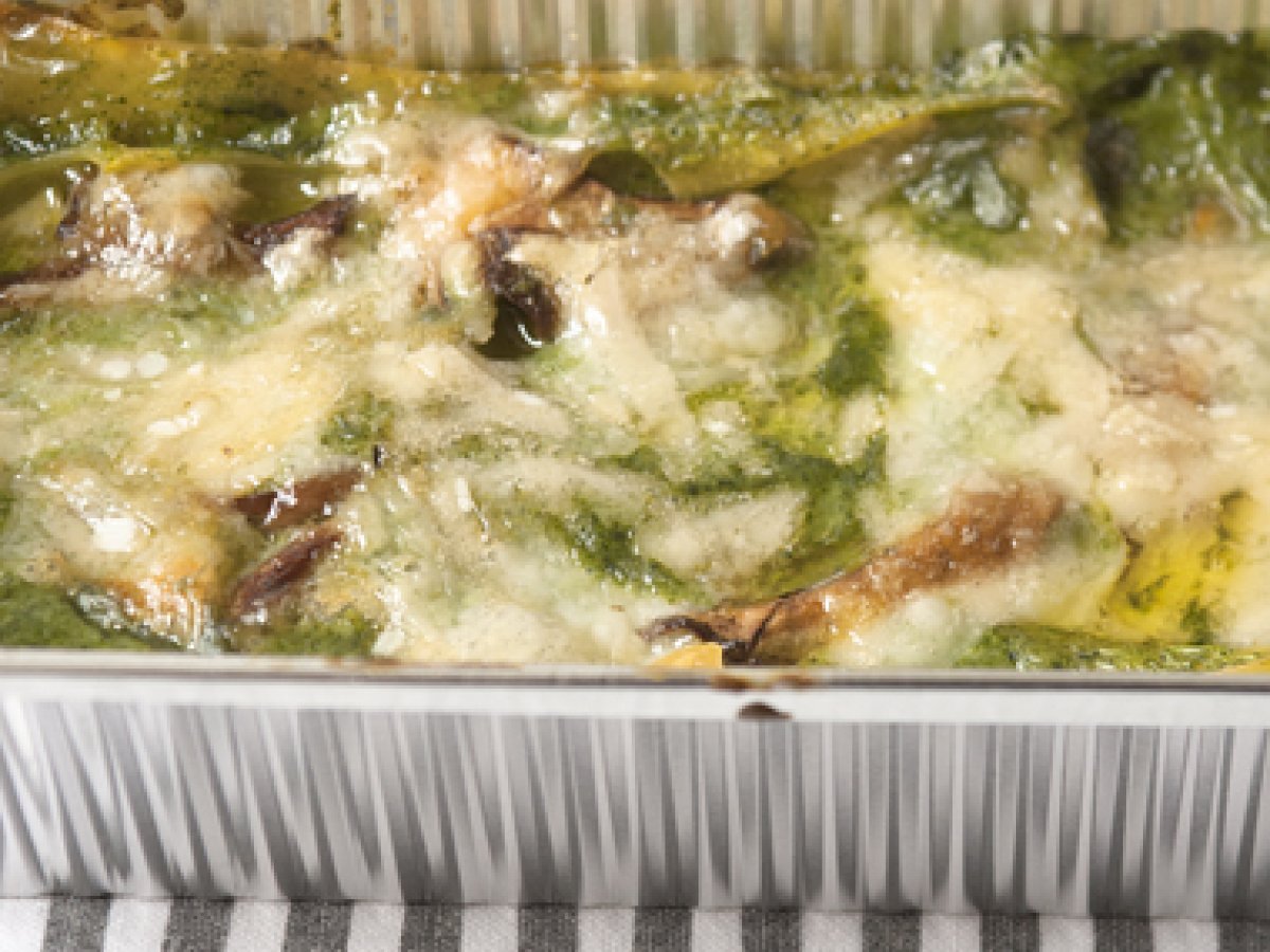 PASTICCIO DI LASAGNE CON PORCINI E CREMA DI SPINACI