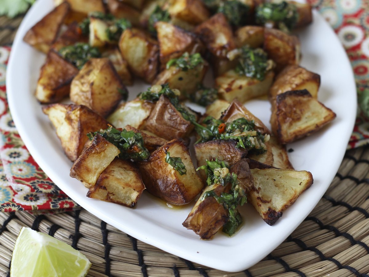 Patate al forno con salsa chimichurri - foto 2