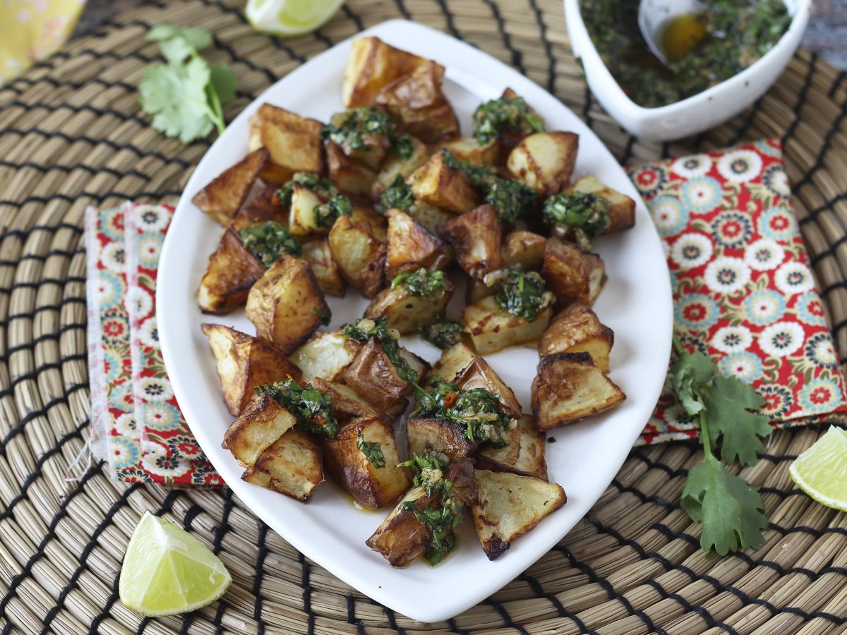 Patate al forno con salsa chimichurri - foto 3