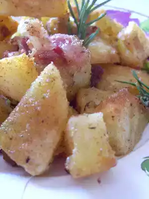 Patate sabbiose al bacon un contorno coi fiocchi