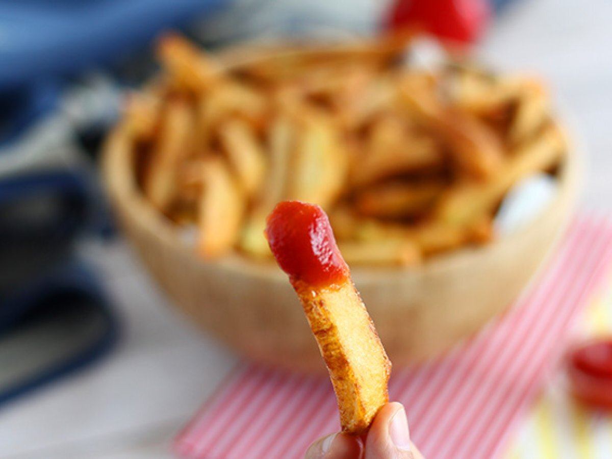 Patatine fritte fatte in casa, il segreto per renderle croccanti e gustose! - foto 3