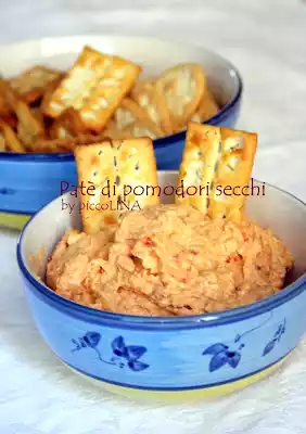 Pate' di pomodori secchi.