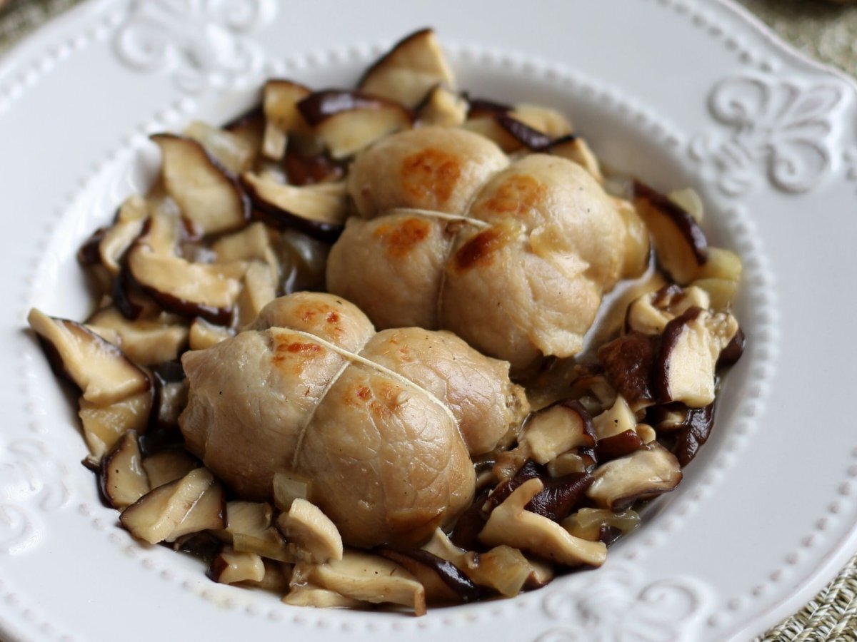 Paupiettes di maiale, gli involtini di carne gustosi e facili da preparare - foto 4