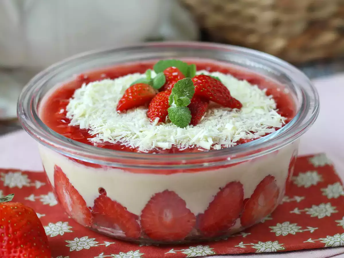 Pavê de morango, il dolce brasiliano cremoso con fragole e latte condensato - foto 3