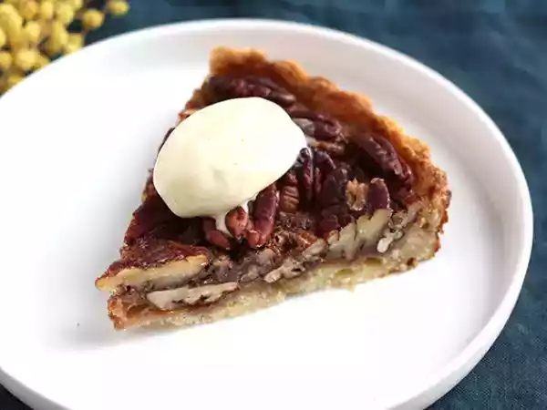Ricetta Pecan pie, la torta americana preparata con le noci pecan