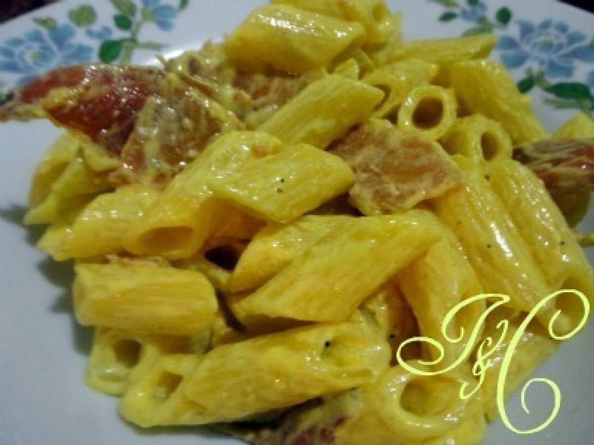 Penne zafferano e speck
