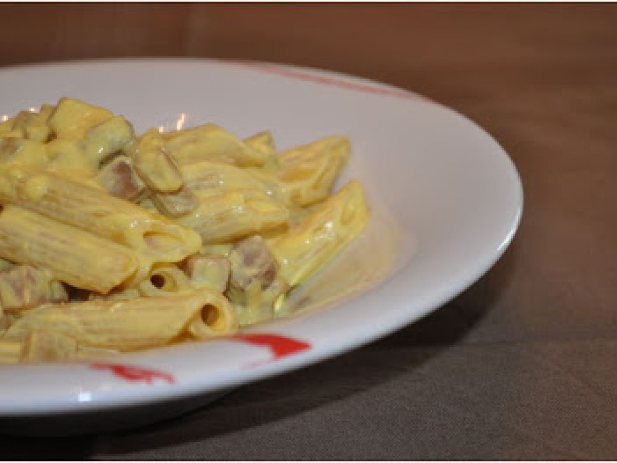 Pennette panna, speck e zafferano: una bontà!