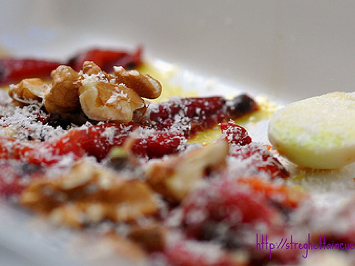 Peperoni con acciughe e noci
