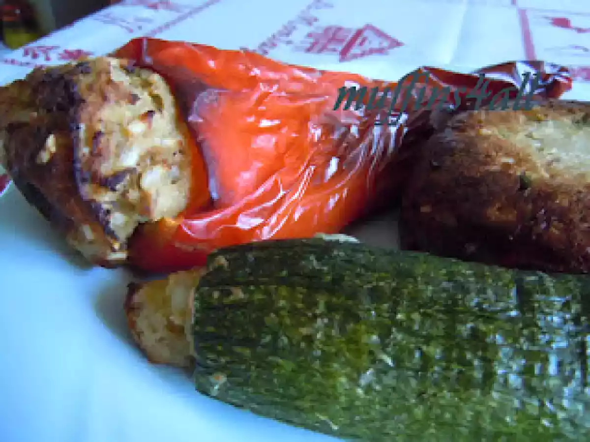 Peperoni e zucchine ripieni di tonno (e non solo)