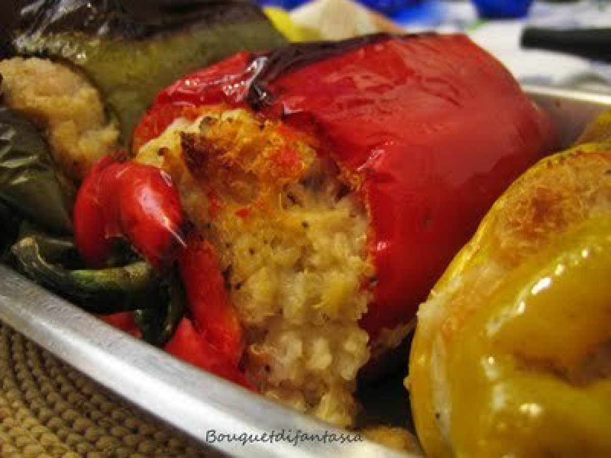 PEPERONI RIPIENI DI QUINOA