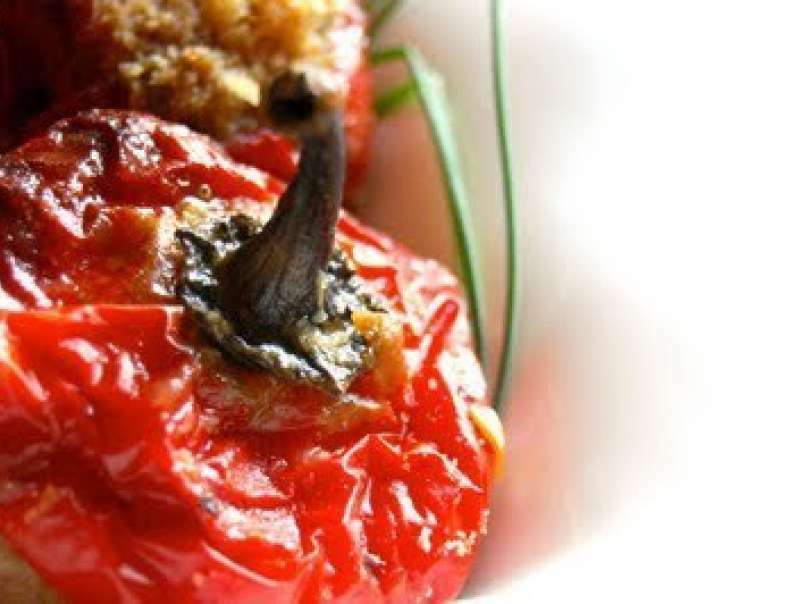 Peperoni rossi tondi ripieni di carne - foto 3