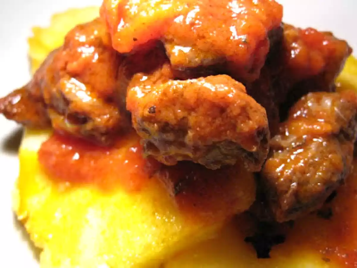 Per un Natale in montagna: Spezzatino di cervo e polenta e......carrellata di antipasti - foto 2