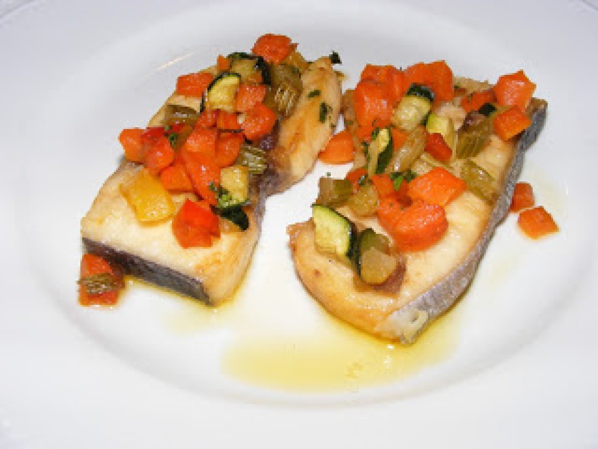 Pesce spada con verdure spadellate