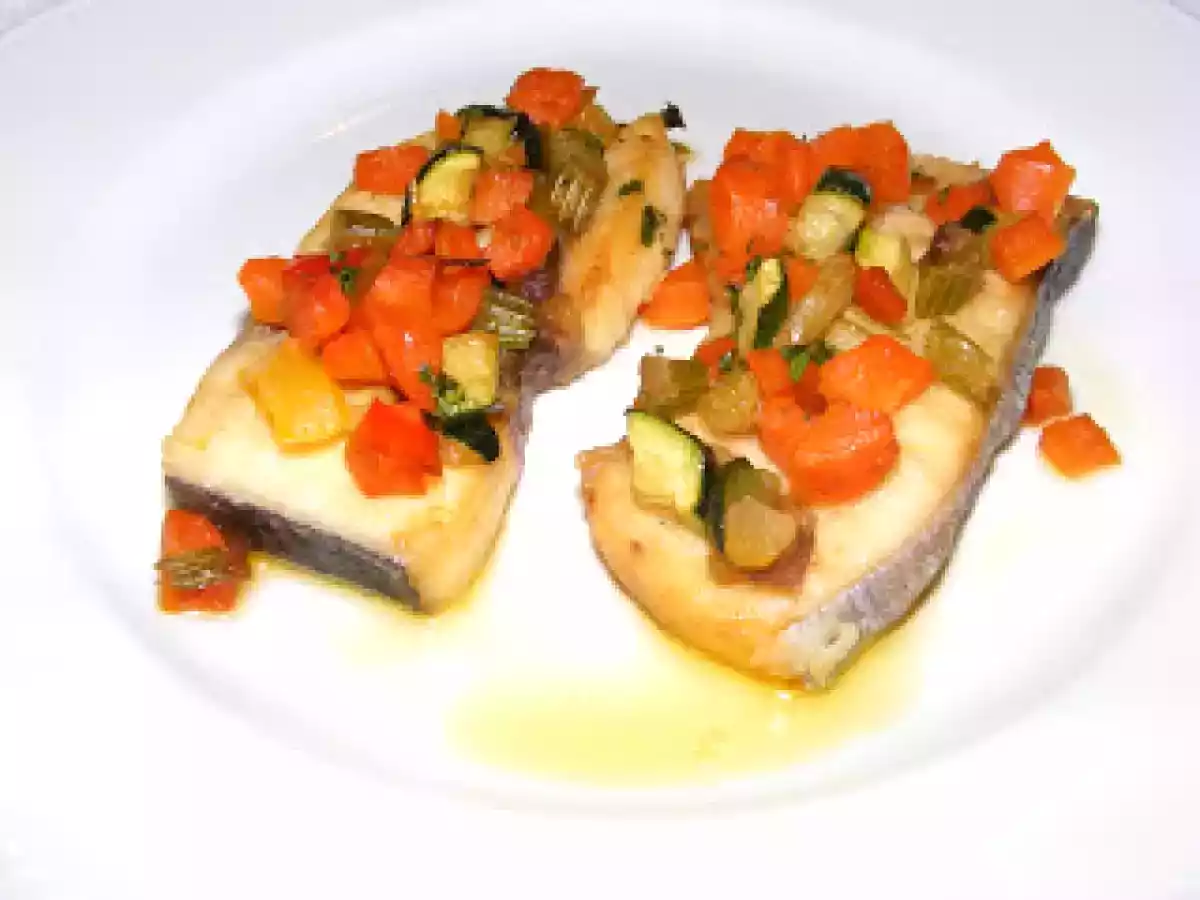 Pesce spada con verdure spadellate