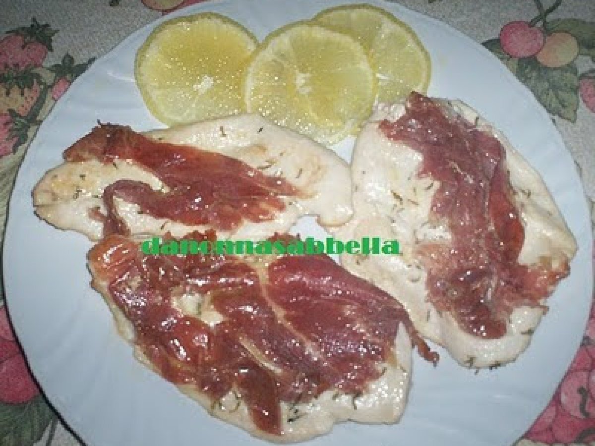 PETTI DI POLLO CON GRANA E PROSCIUTTO CRUDO - foto 2