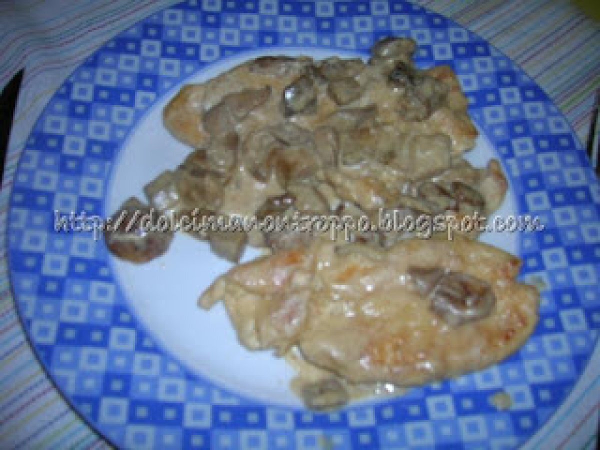 PETTO DI POLLO AI FUNGHI PORCINI