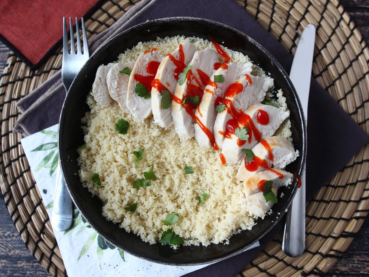 Petto di pollo in padella: il metodo perfetto per una cottura succosa e dorata - foto 4