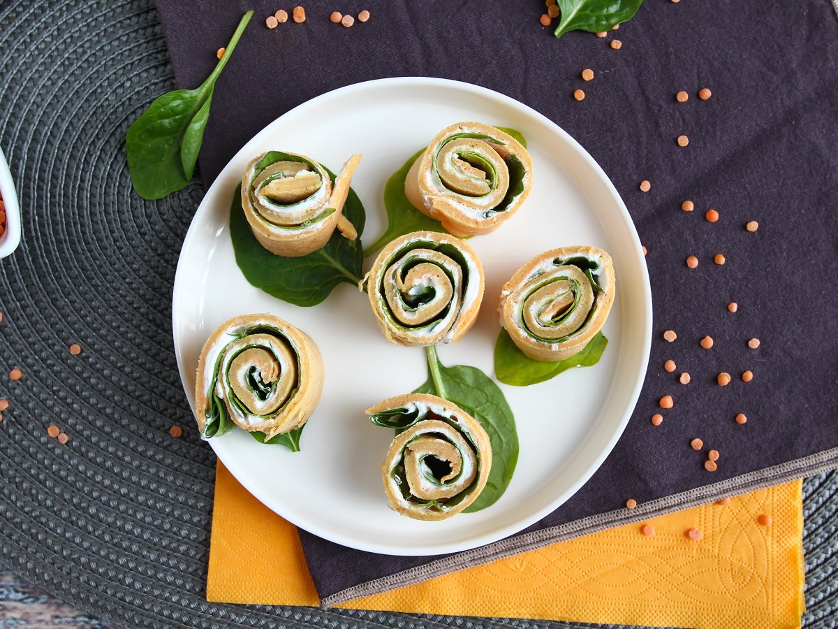 Piadine di lenticchie rosse, la ricetta sana che si prepara con 2 ingredienti - foto 4