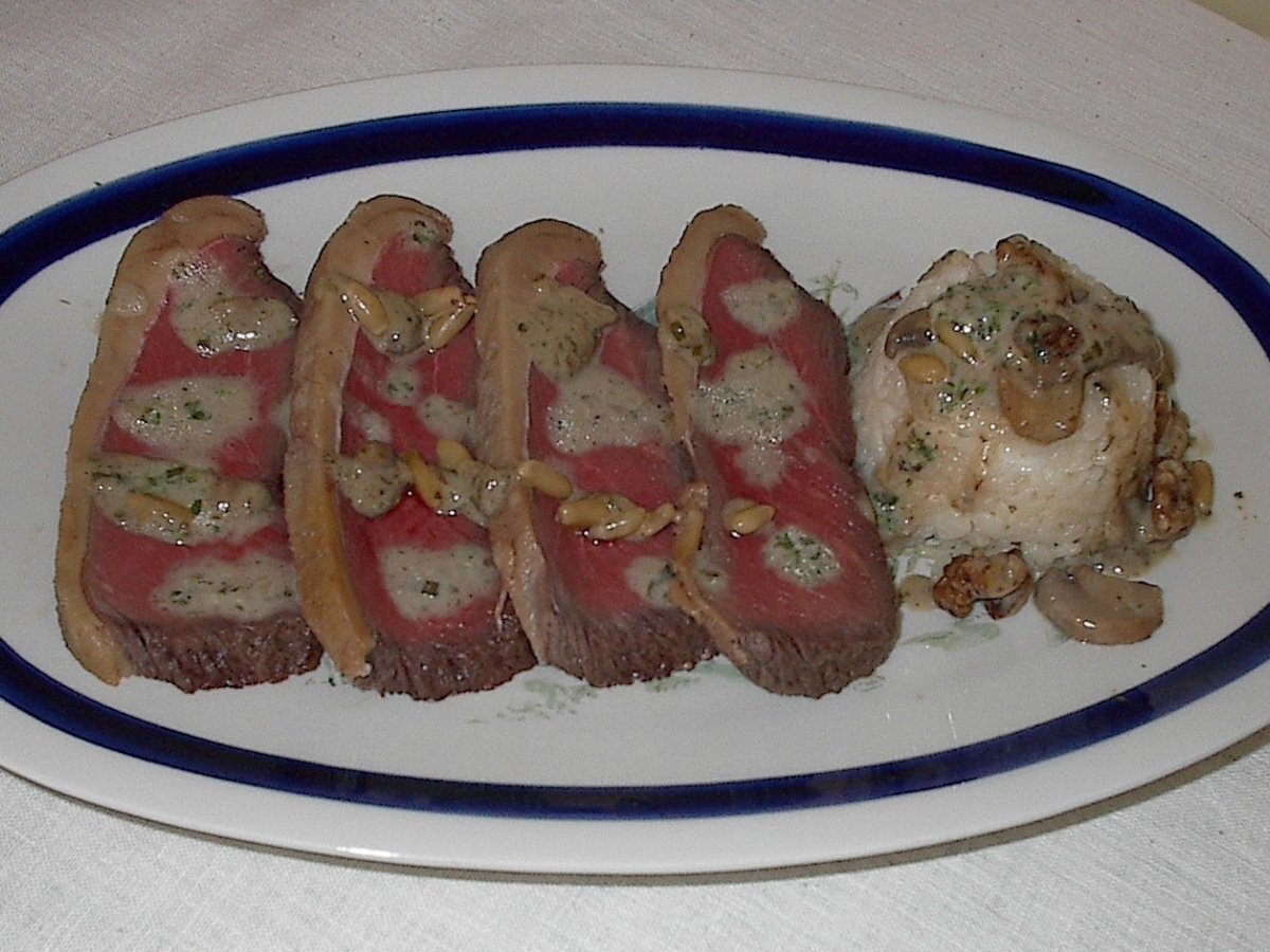 PICANHA AL SALE CON SFORMATINO DI RISO E FUNGHI ALLA NORMA