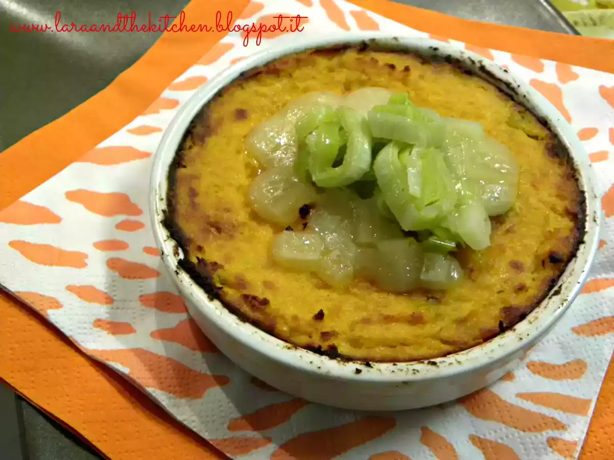 Piccole cocotte di zucca e formaggio valcasotto