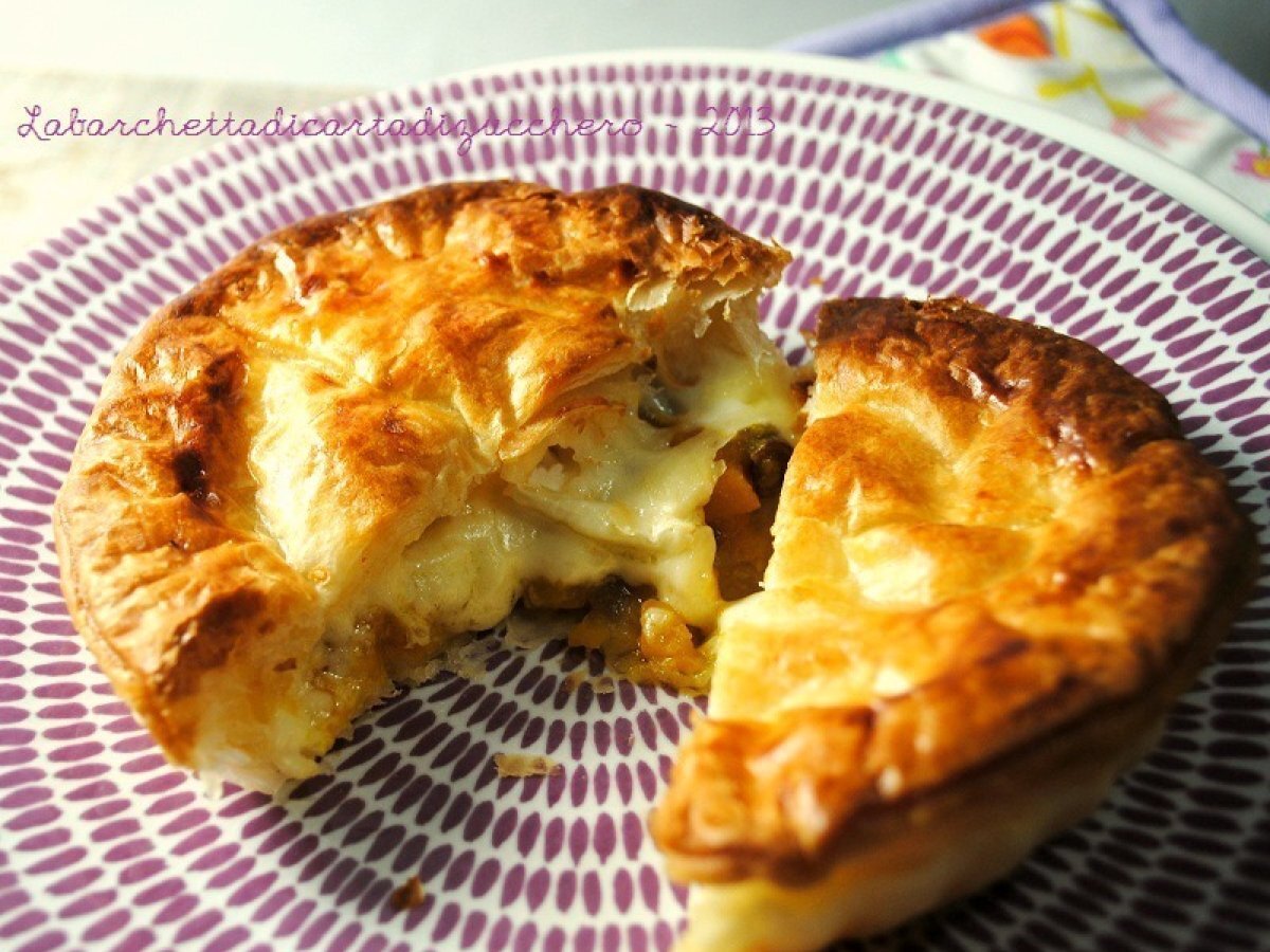 Piccole Pie zucca, taleggio e funghi