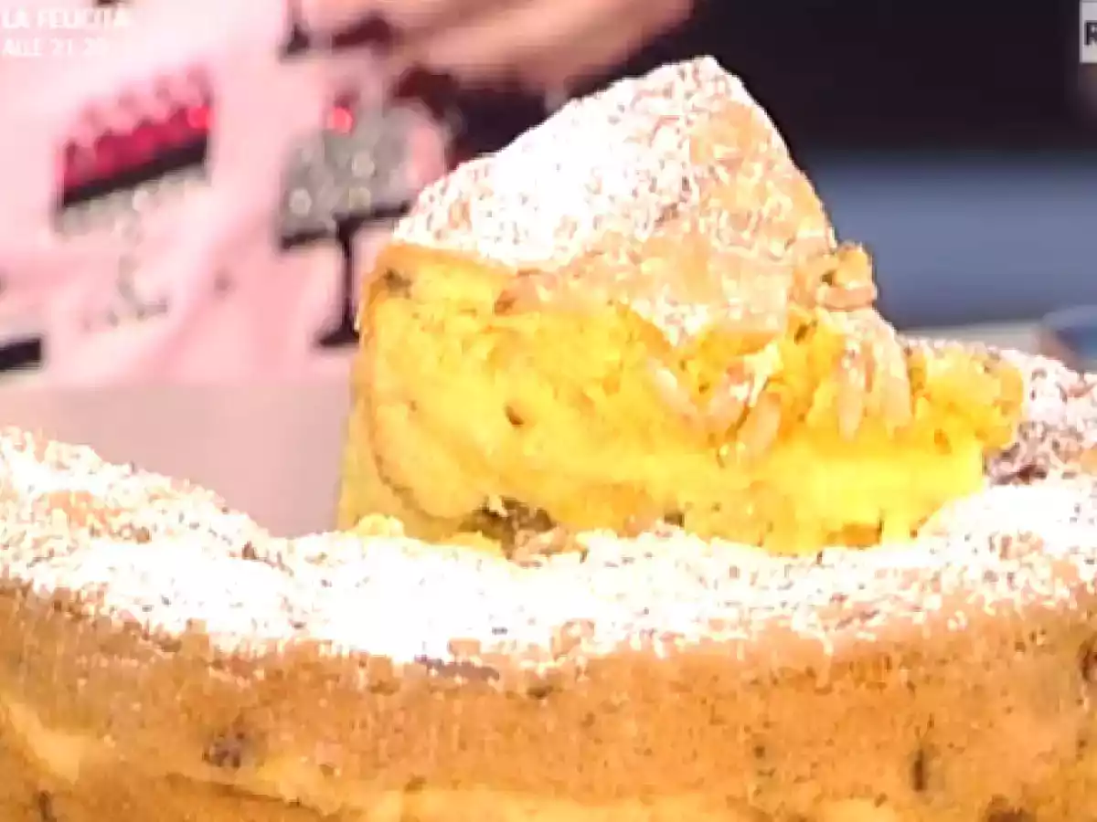 Pinolata con crema pasticcera