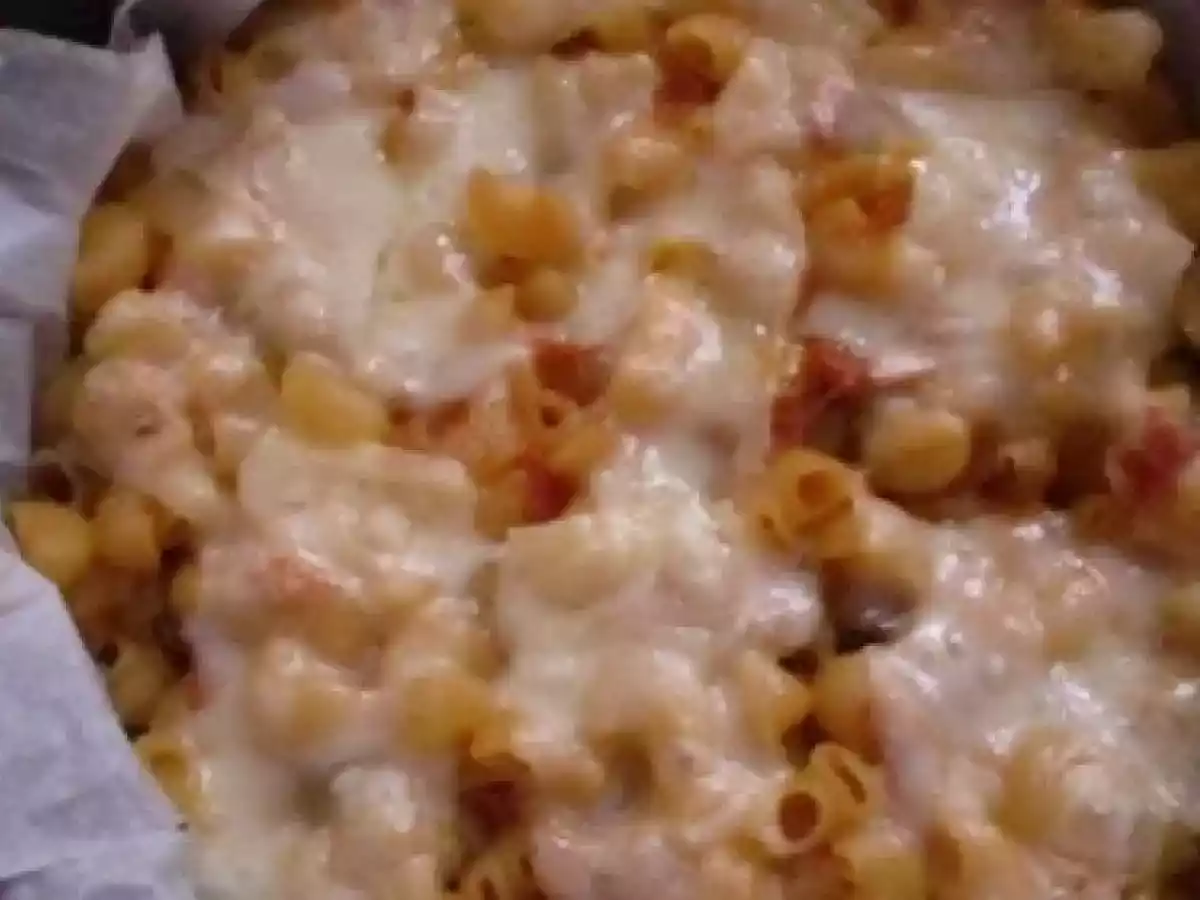 Pipe al forno con fontina e prosciutto