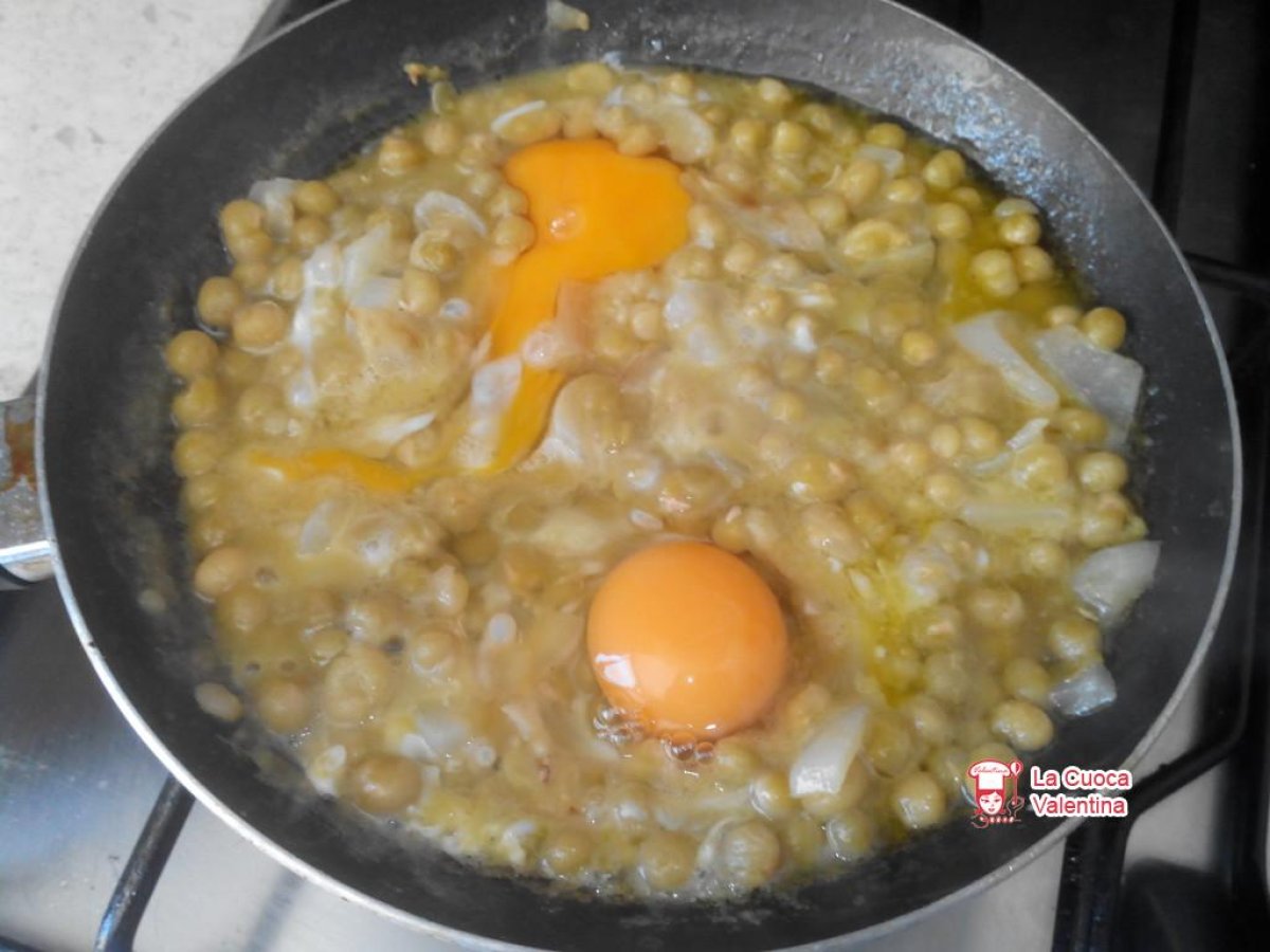 Piselli con uova