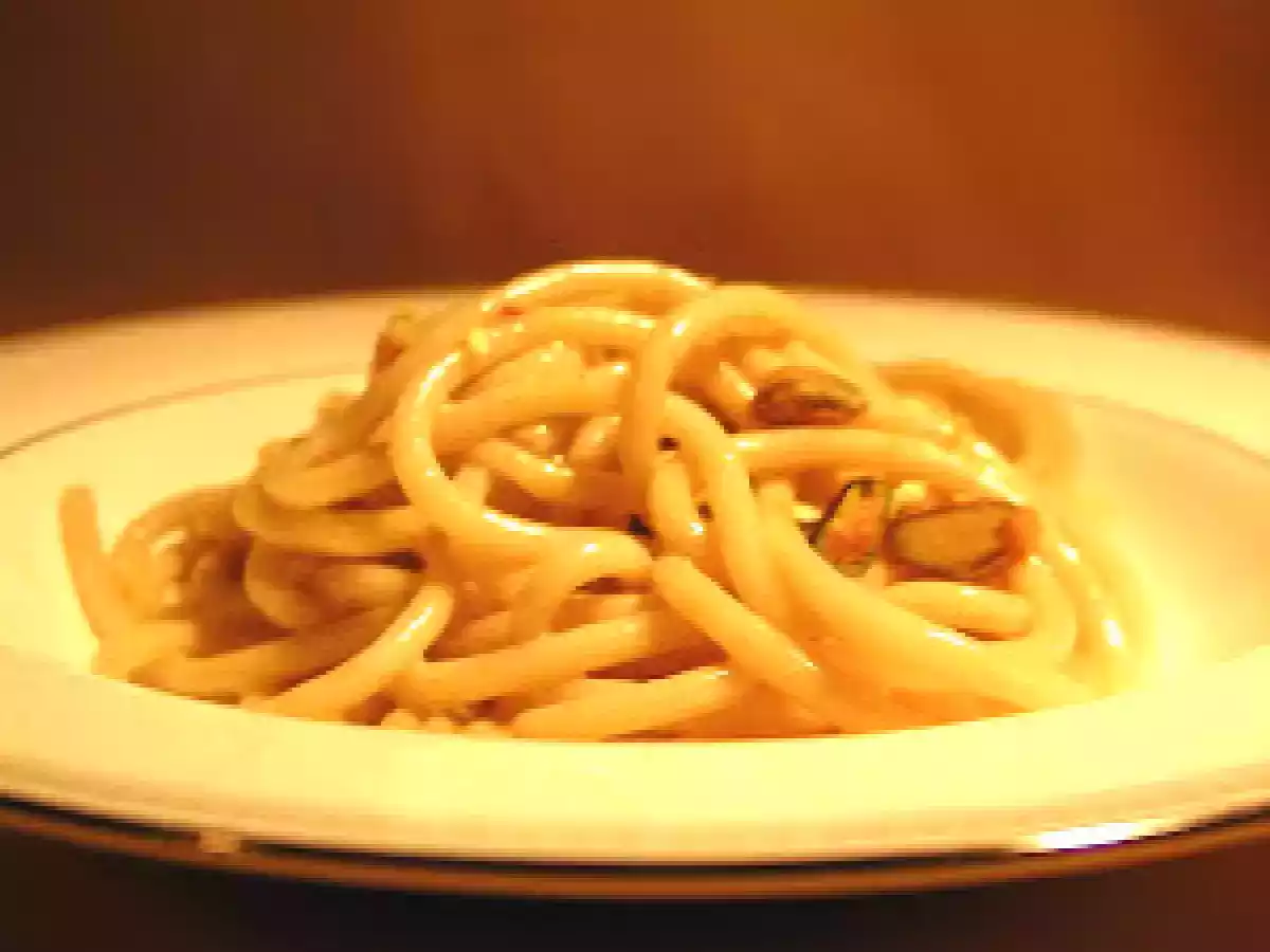 Più di una semplice carbonara : con acciughe, pistacchi e tartufo bianco