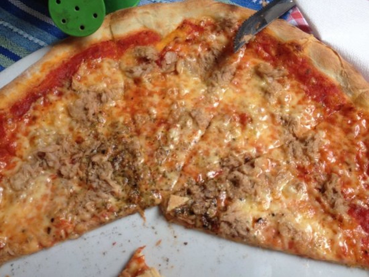 Pizza al tonno