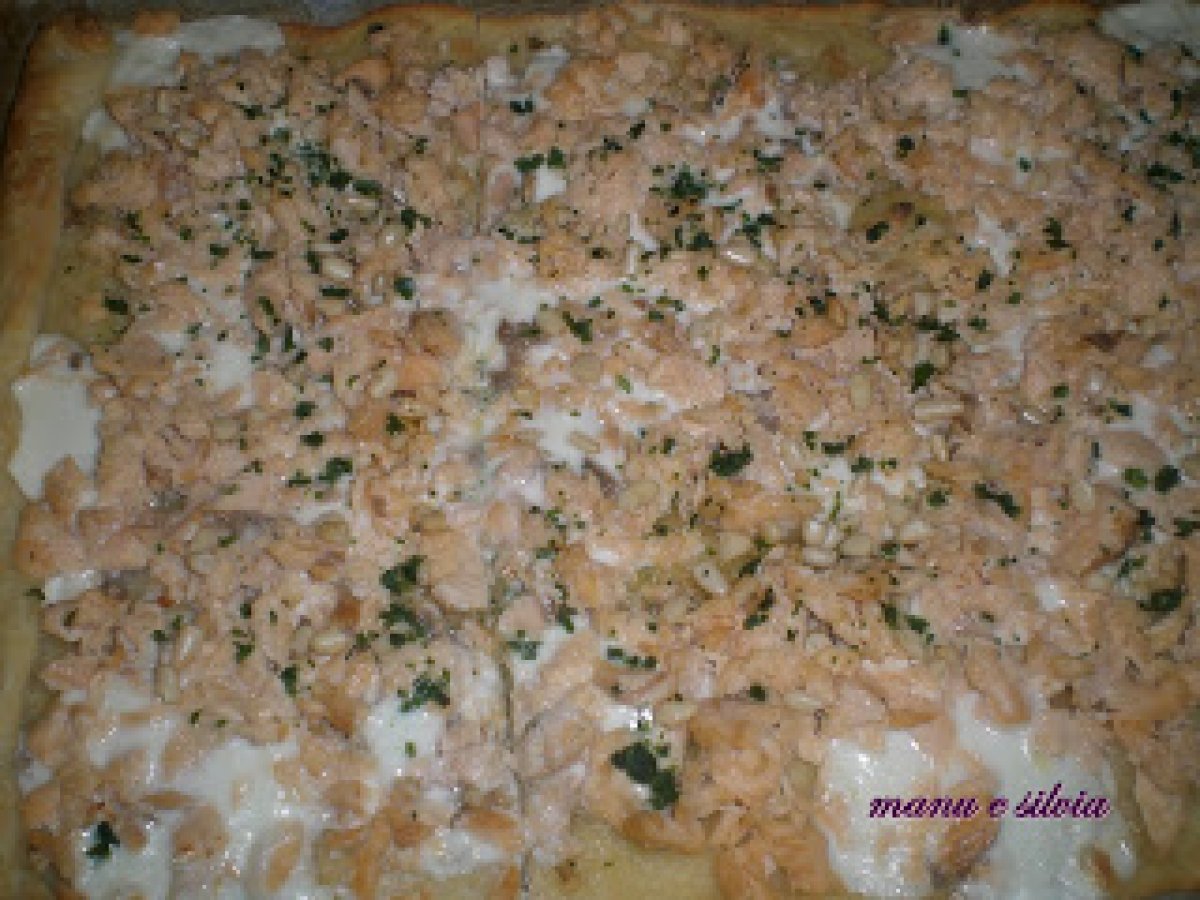 Pizza bianca al salmone