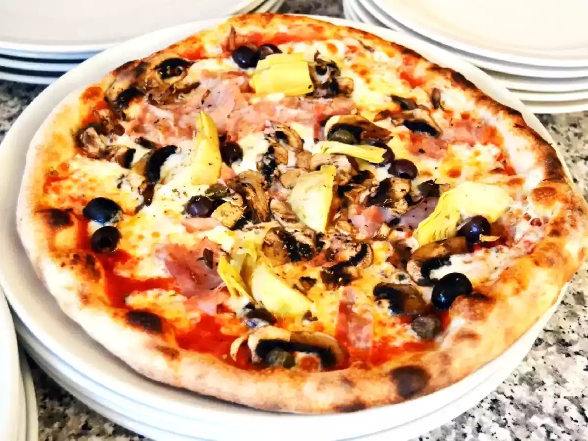 Pizza capricciosa - Ingredienti e preparazione