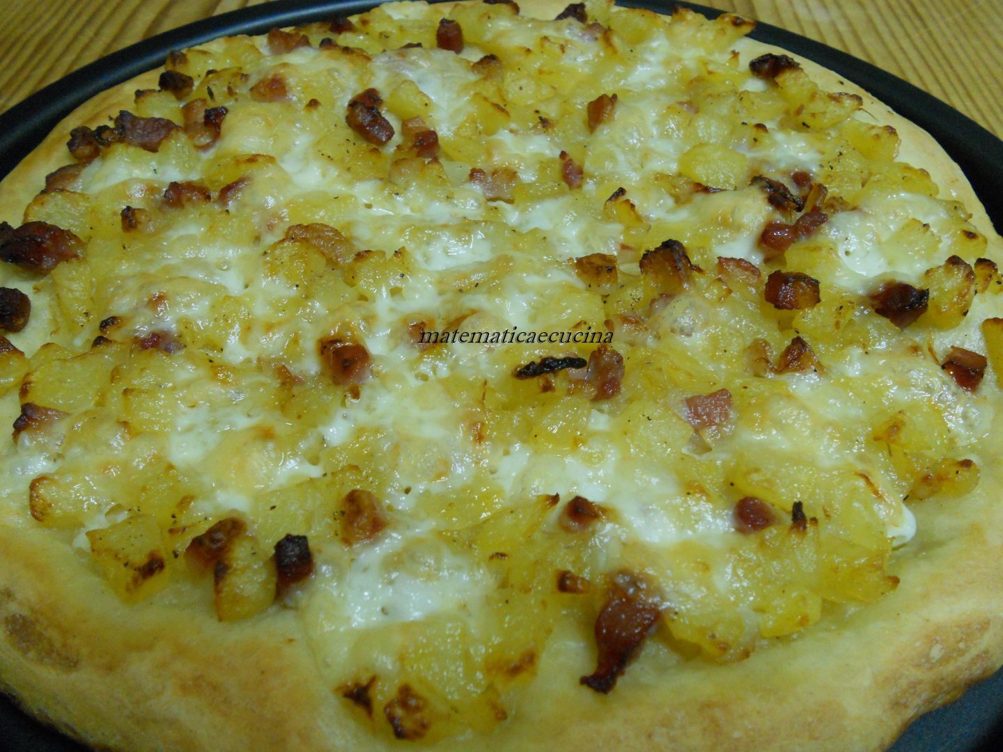 Pizza con pancetta e patate Ricetta Petitchef