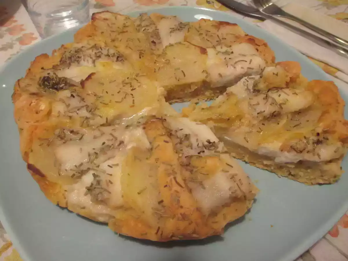 Pizza di farina di ceci con sogliola e patate al rosmarino