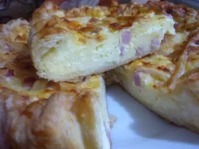 Pizza piena, ricetta per una torta salata ripiena di formaggi