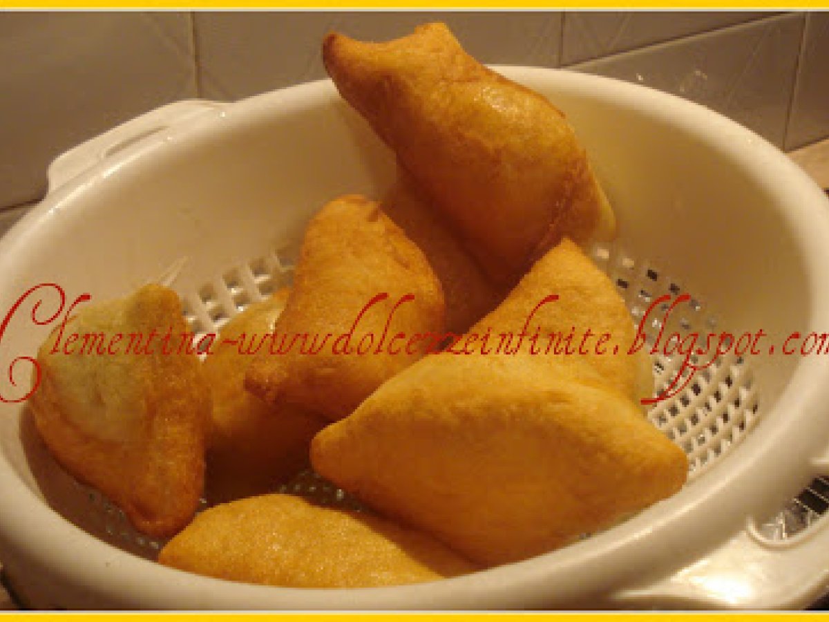 PIZZE FRITTE O PETTOLE DI NATALE - foto 4