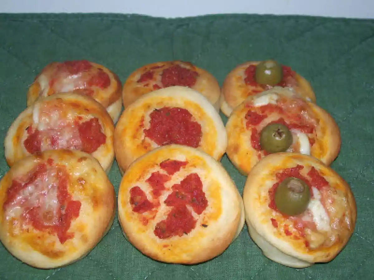 Pizzette con pasta da rosticceria