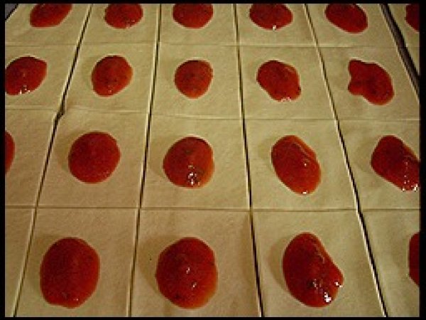 Pizzette con pomodoro e olive, foto 5