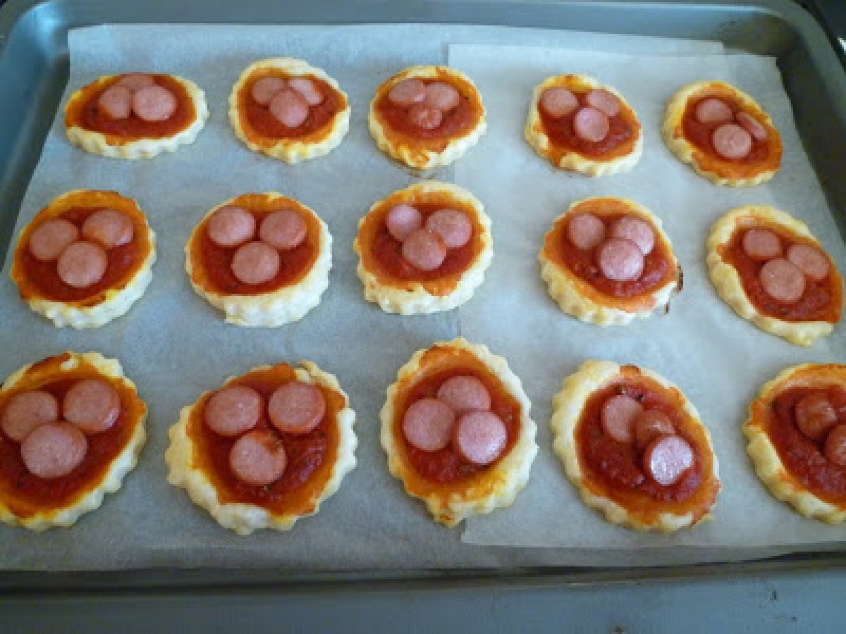 PIZZETTE DI SFOGLIA A QUATTRO MANI PER LA COMETA PASTICCIONA - foto 6